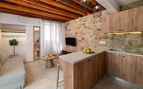 Lindos Citrin Studios